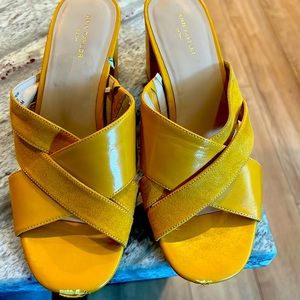 Ann taylor sandals/heels mustard 8M
